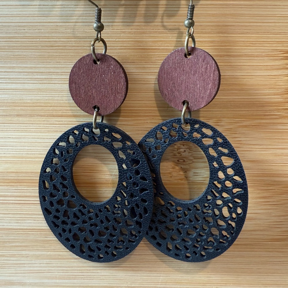 Elegant Black and Brown Dangle Earrings